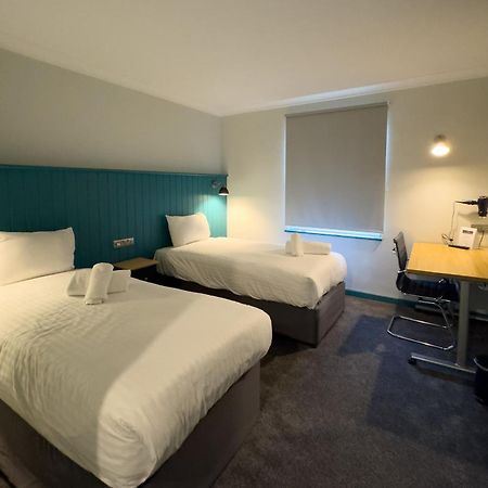 The Regency Hotel Solihull Bagian luar foto