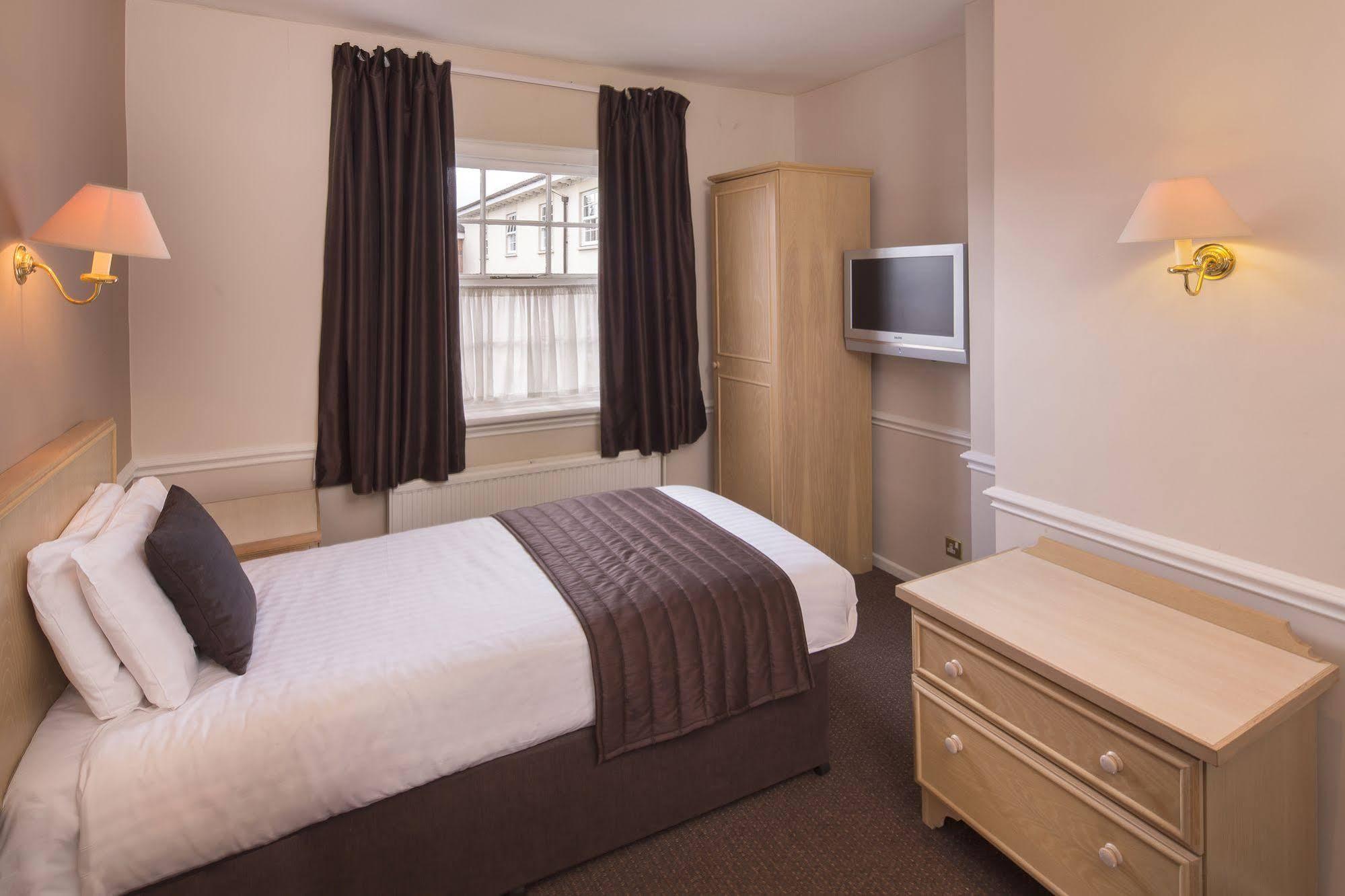 The Regency Hotel Solihull Bagian luar foto