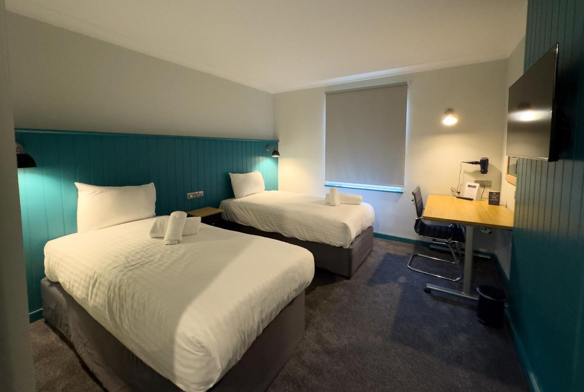 The Regency Hotel Solihull Bagian luar foto