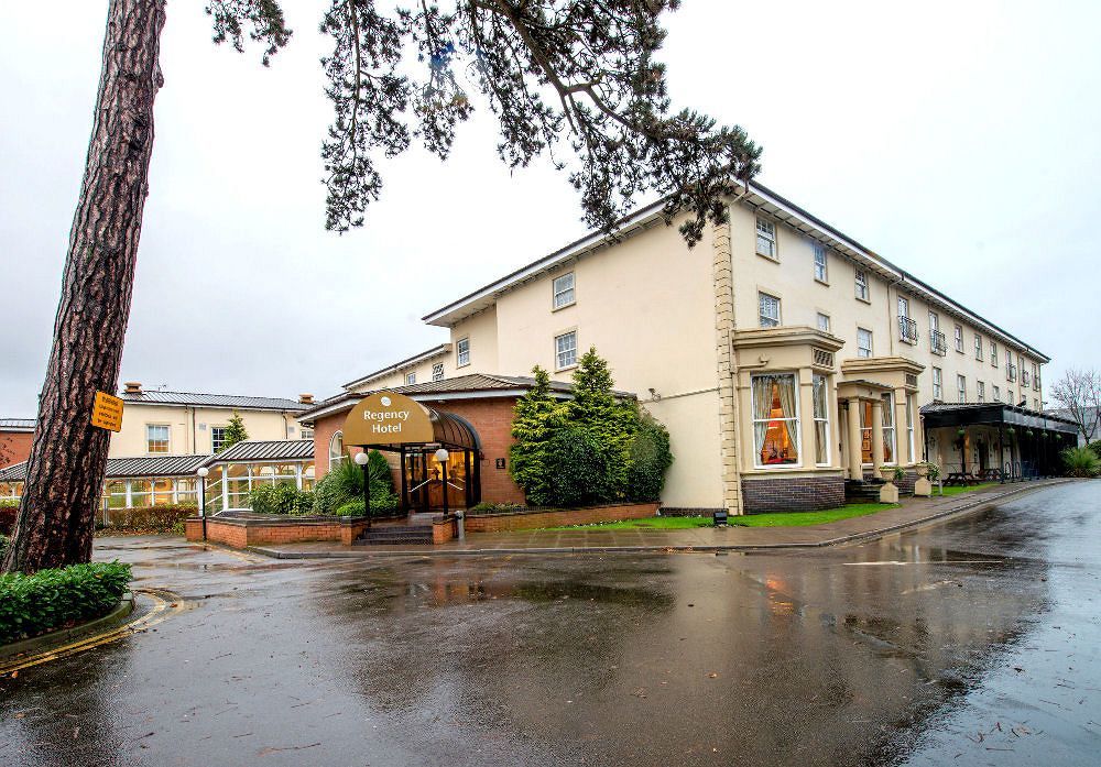 The Regency Hotel Solihull Bagian luar foto